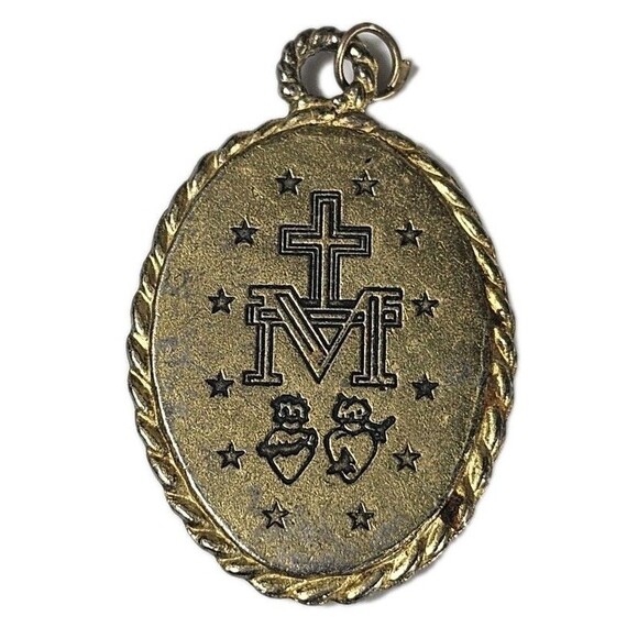 Lot of 11 Vintage Catholic Medals & Cross Pendants – Saints, Virgin Mary, Jesus - Picture 9 of 16